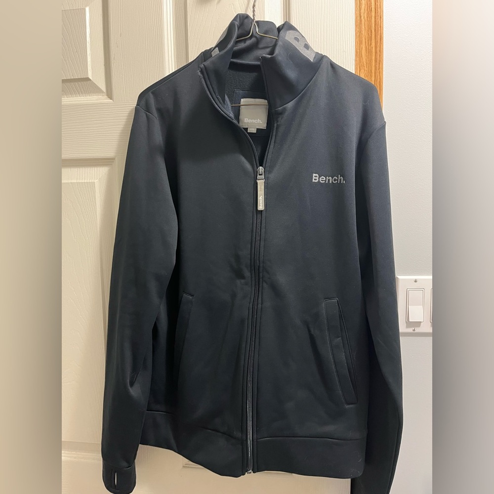 Bench Zip-Up, size M (men’s)